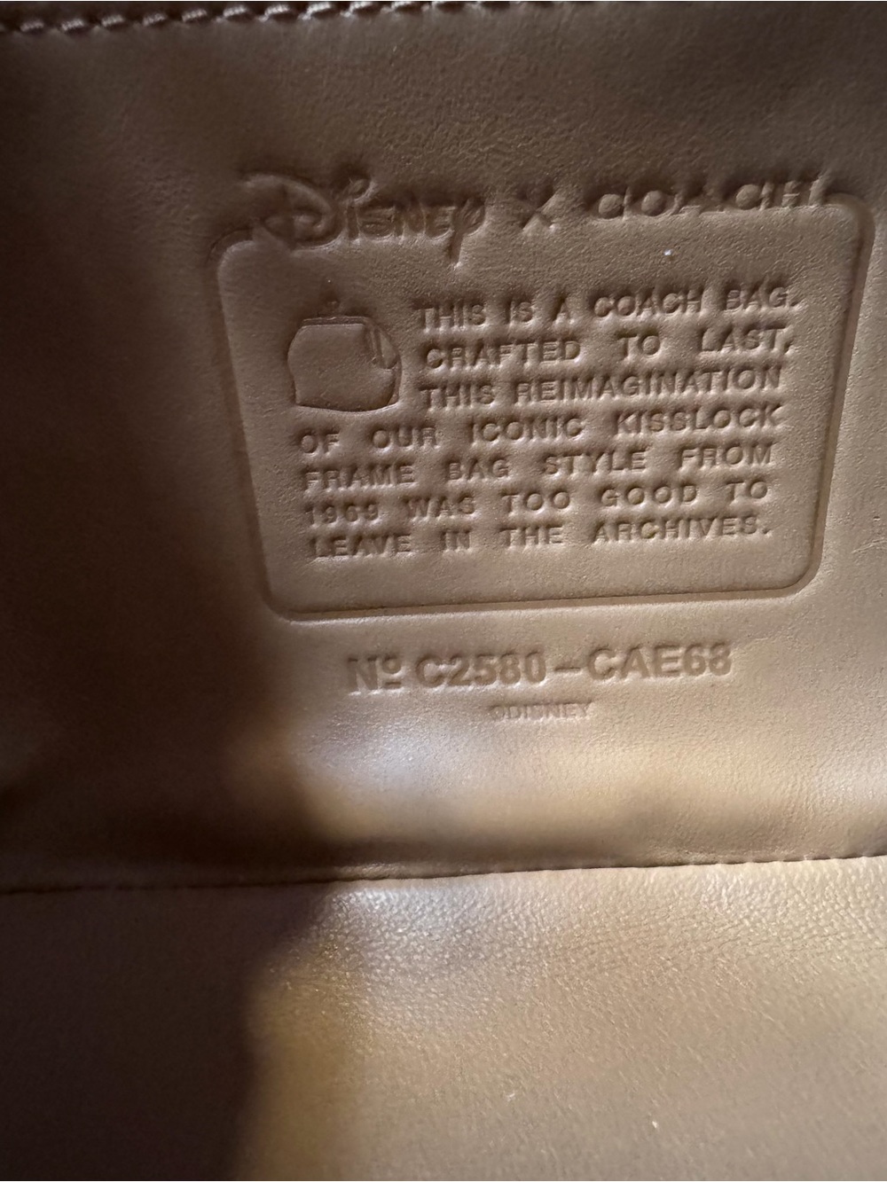 New Coach x Disney Mickey & Minnie Mouse & Friends Kisslock Leather Bag CAE68 - Picture 9 of 10